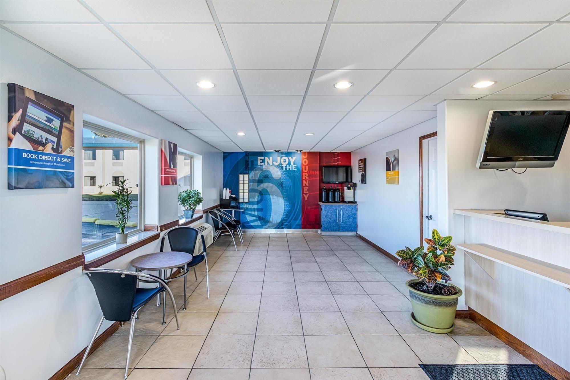 Motel 6-Urbana, Il シャンペーン エクステリア 写真